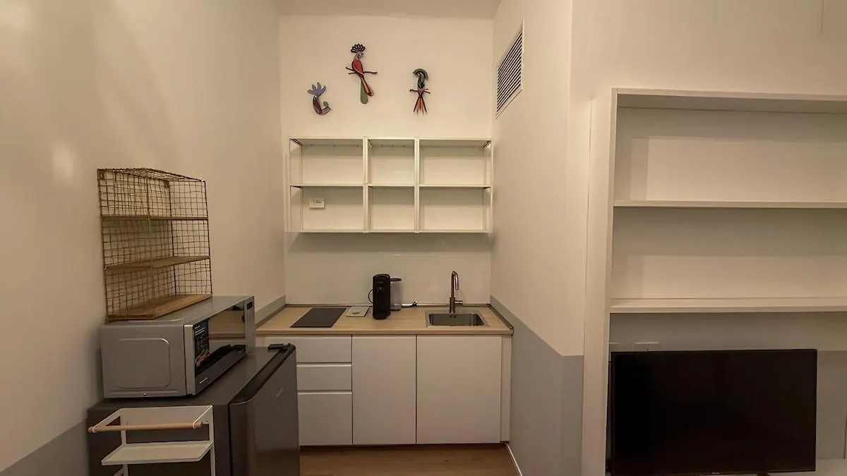 Suite N14 - Design & Relax Near The Navigli Milano 0*,